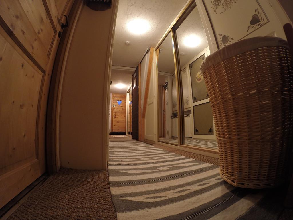 Bed and Breakfast Chalet De Pascaline Лез-Уш Экстерьер фото